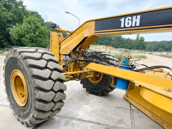 Caterpillar 16H - Image 8
