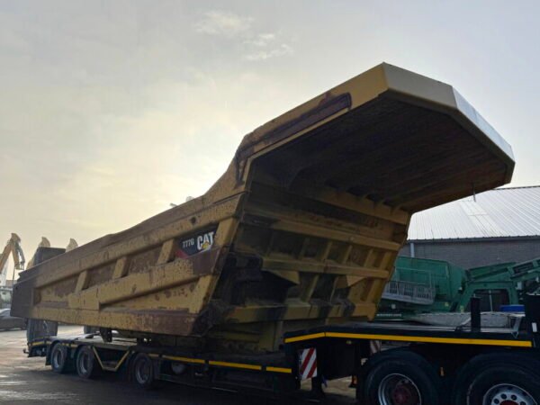 Caterpillar 777G Bucket - Image 7