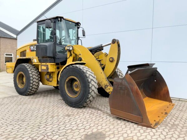Caterpillar 938K - Image 7