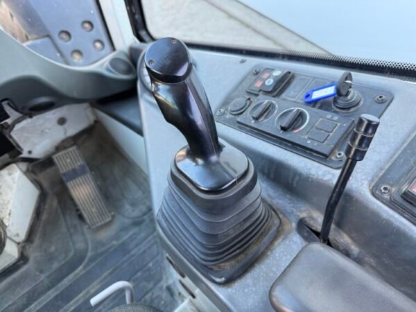 Liebherr L506C - Image 7