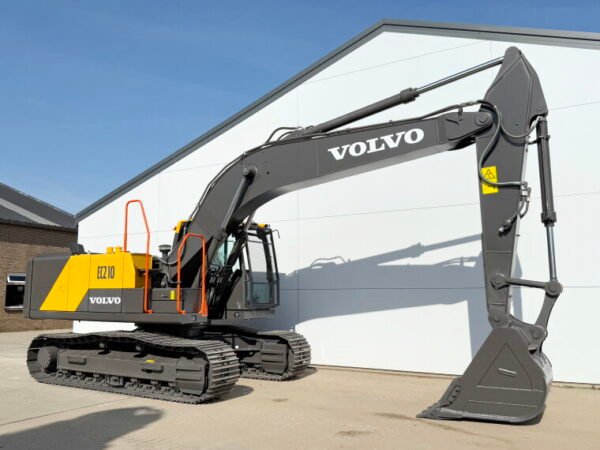 Volvo EC210 - Image 7