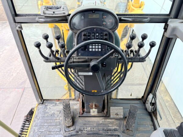 Volvo G946 AWD - Image 7