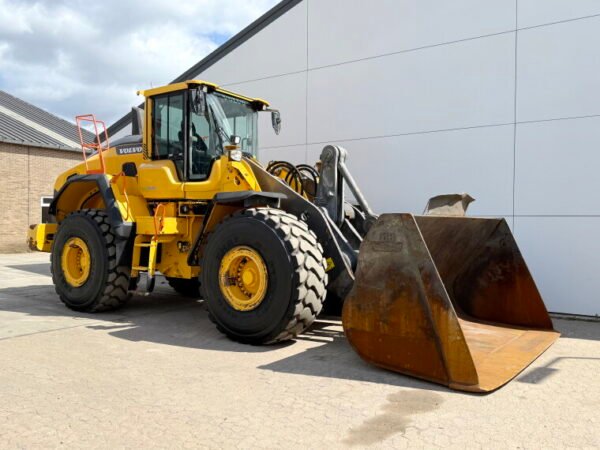 Volvo L150H - Image 7