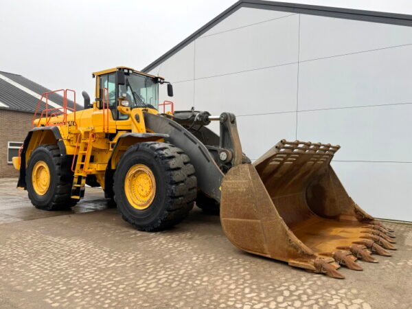 Volvo L350F - Image 7