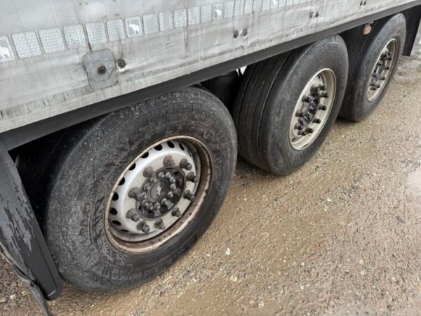 Schmitz Cargobull SCB*S3T Dranktrailer - Image 8