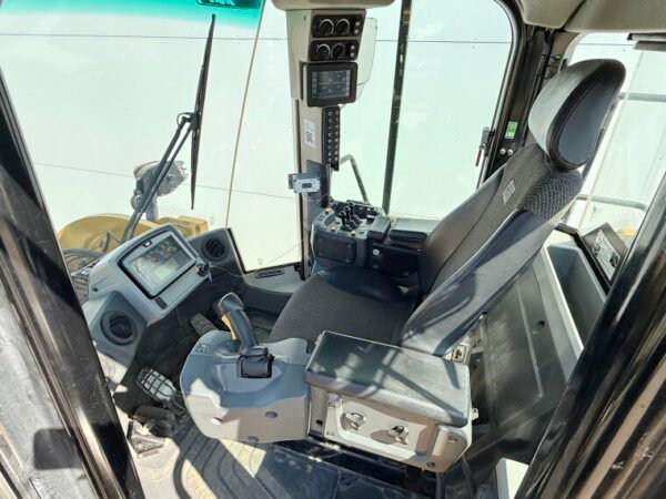 Caterpillar 950M - Image 8