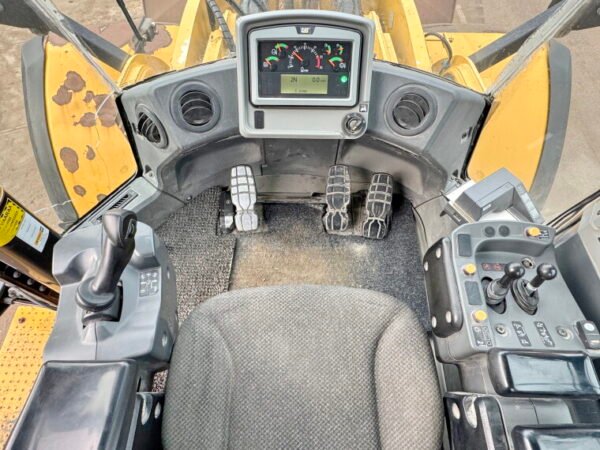 Caterpillar 982M - Image 8