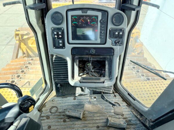 Caterpillar D6T LGP - Image 8