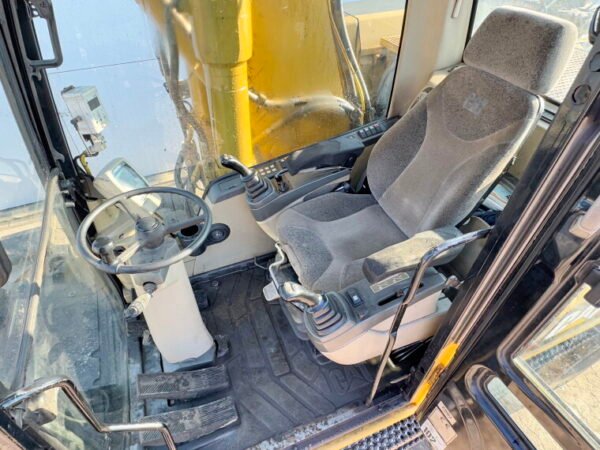 Caterpillar M322C - Image 8
