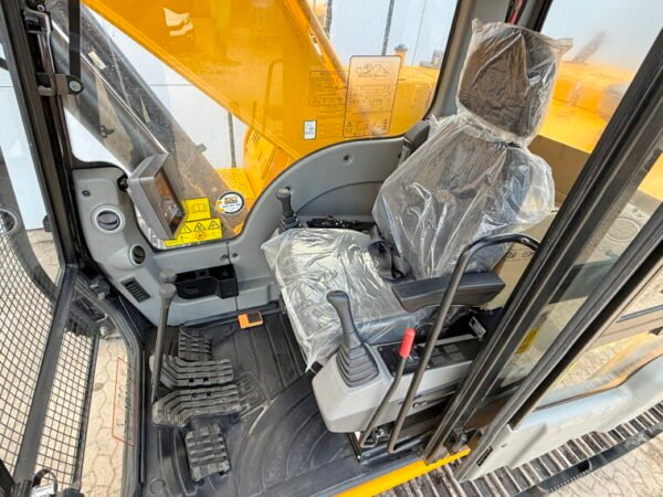 JCB 205 *2025 Model* - Image 8