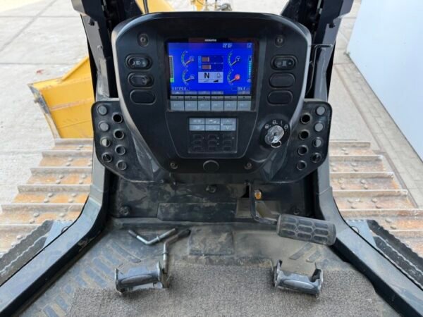Komatsu D51EX-24 - Image 8