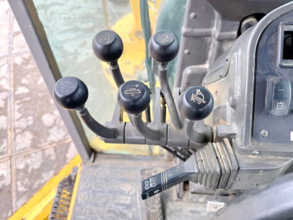 Volvo G970 - Image 8