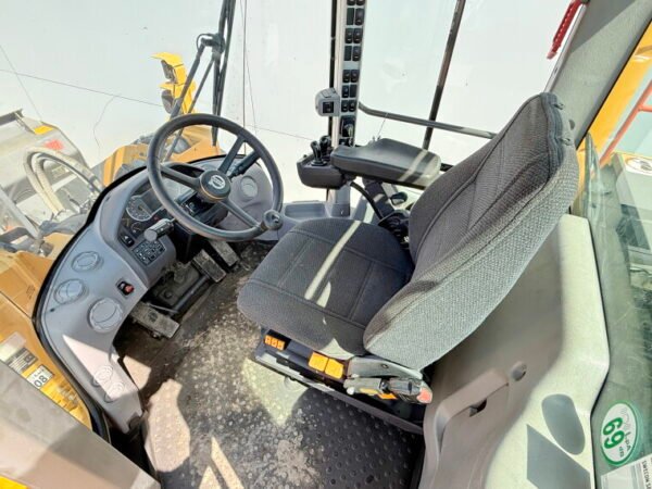 Volvo L150H - Image 8