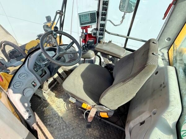 Volvo L180H - Image 8