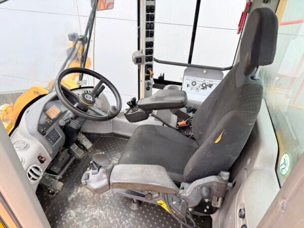 Volvo L350F - Image 8