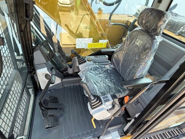 Caterpillar 323D3 *2025 Model* - Image 8