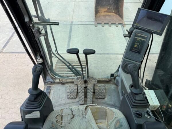Caterpillar 323DL - Image 9