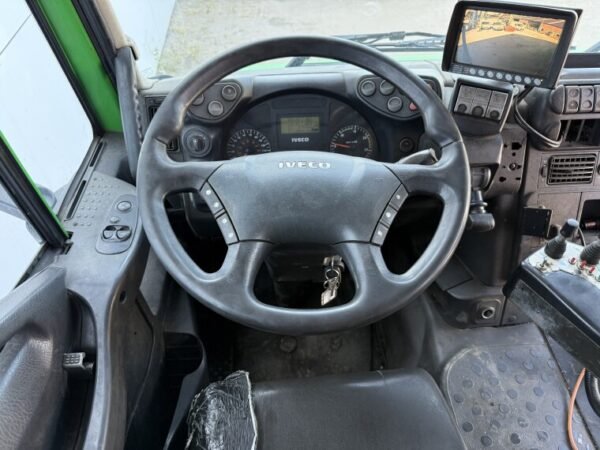 Iveco Trakker 450 EEV 6x4 - Automatic Gearbox - Image 9