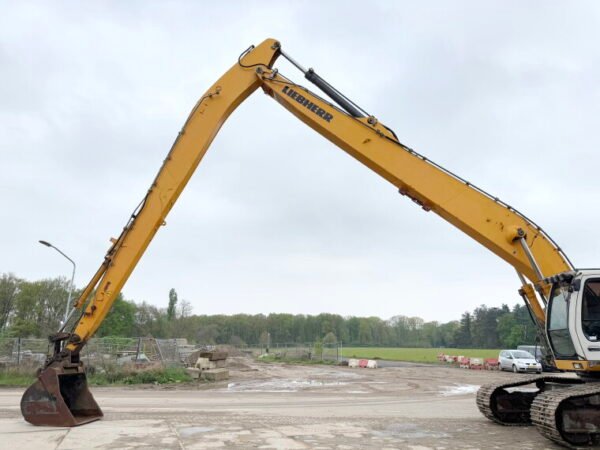 Liebherr R944C HDSL - 19 Meter Long Reach - Image 9