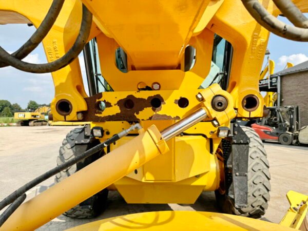 Volvo G970 + RIPPER - Image 9
