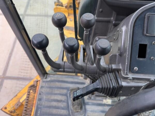 Volvo G970 - Image 8