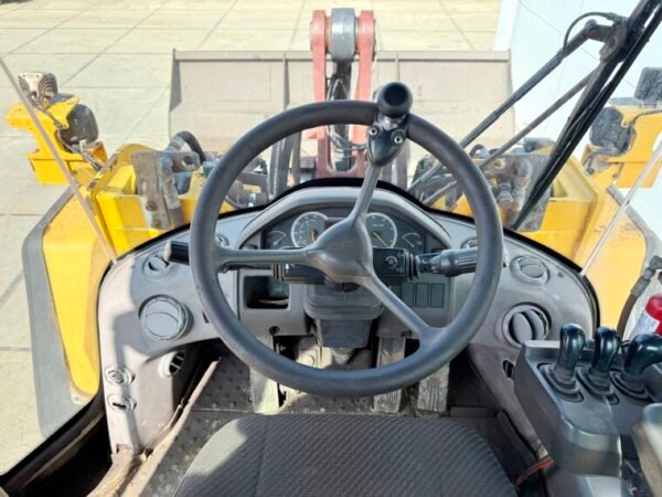 Volvo L180H - Image 9