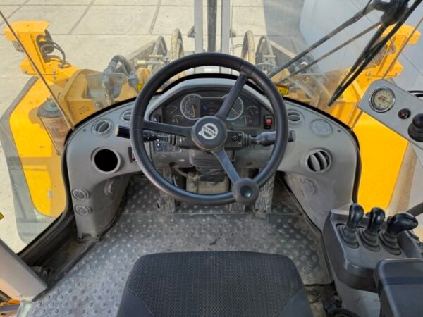 Volvo L220H - BUCKET INCLUDED, COMING SOON! - Image 9