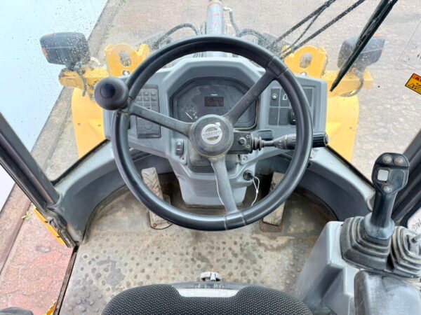 Volvo L35G - Image 8