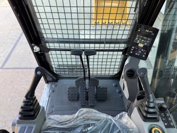 Caterpillar 323D3 *2025 Model* - Image 9