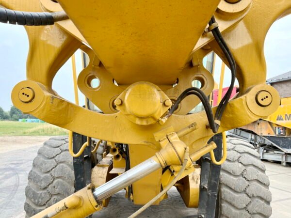 Caterpillar 16H - Image 12
