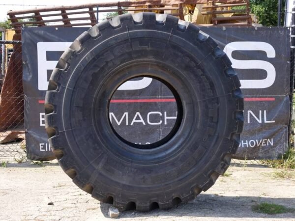 NEW Tyre Triangle TL5385+ (Seize 23.5R25)