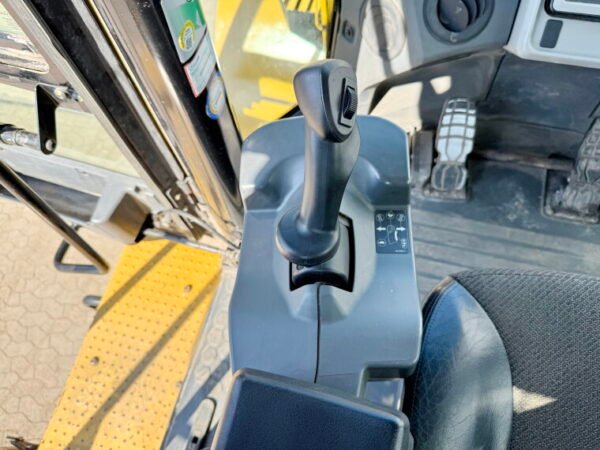 Caterpillar 950M - Image 10