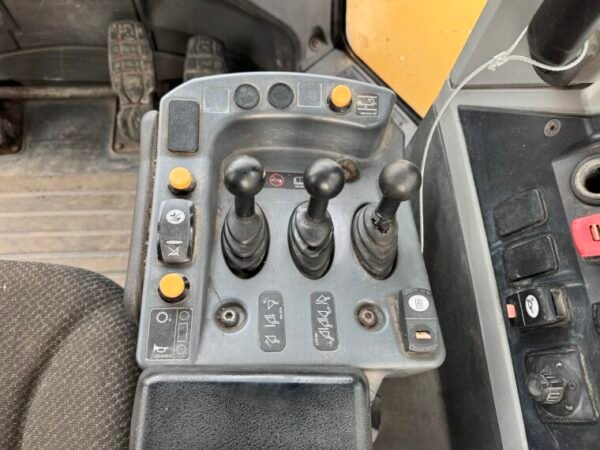 Caterpillar 962M - Image 10