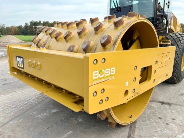 Caterpillar CS66B - Image 10