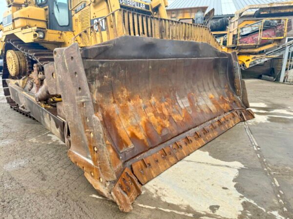 Caterpillar D9R - Image 10