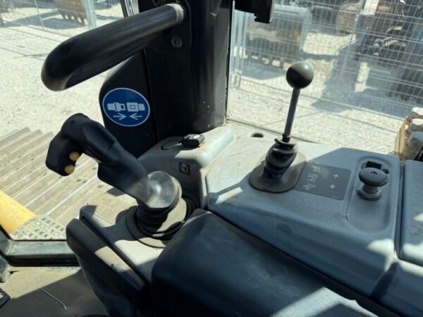 Caterpillar D6N LGP - German Machine - Image 10