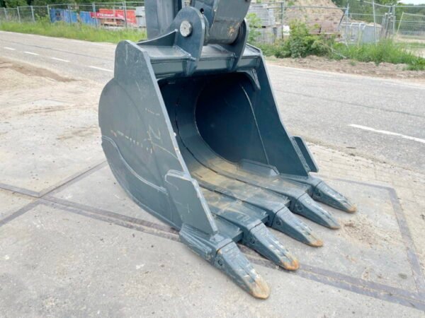 Hyundai R245LR - Image 27