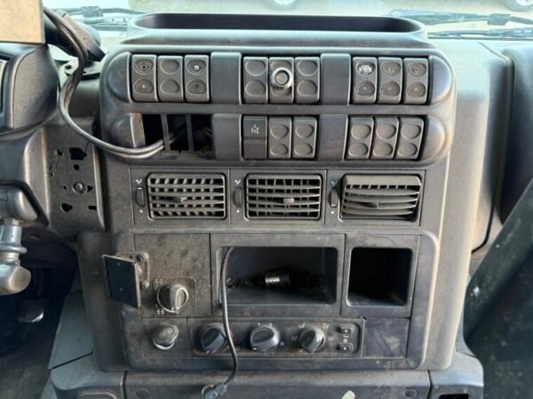 Iveco Trakker 450 EEV 6x4 - Automatic Gearbox - Image 10