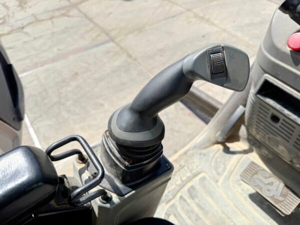 Manitou MRT2550+ - Image 11