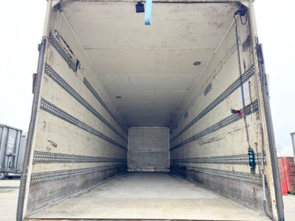 Schmitz Cargobull SKO 10 City Trailer - Image 11