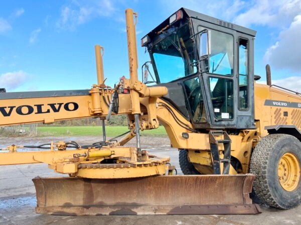 Volvo G740B - Image 10