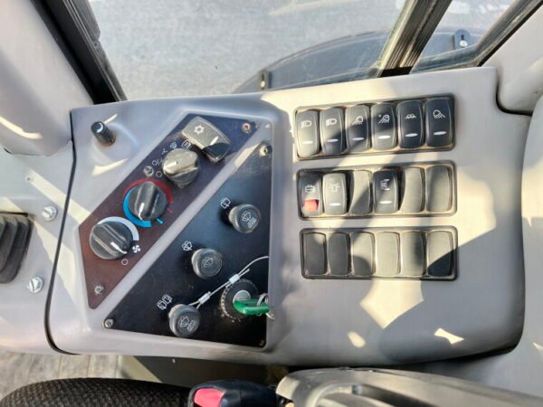 Volvo G946B 6x6 - Image 10