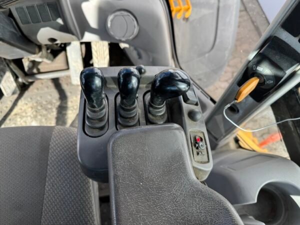 Volvo L120H - Image 10