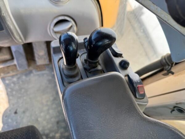 Volvo L150H - Image 10