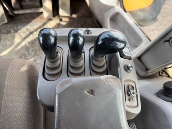 Volvo L180H - Image 10