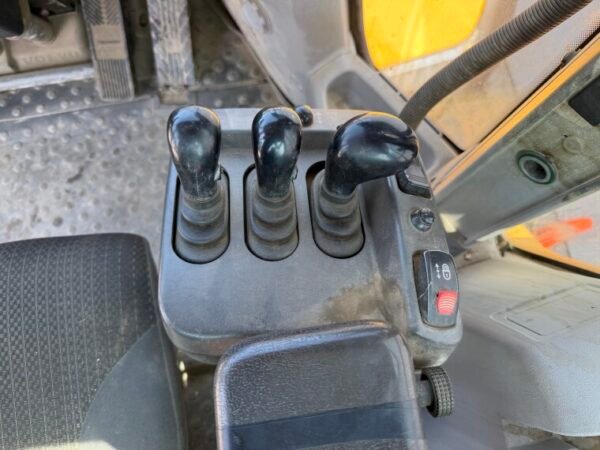 Volvo L220H - BUCKET INCLUDED, COMING SOON! - Image 10