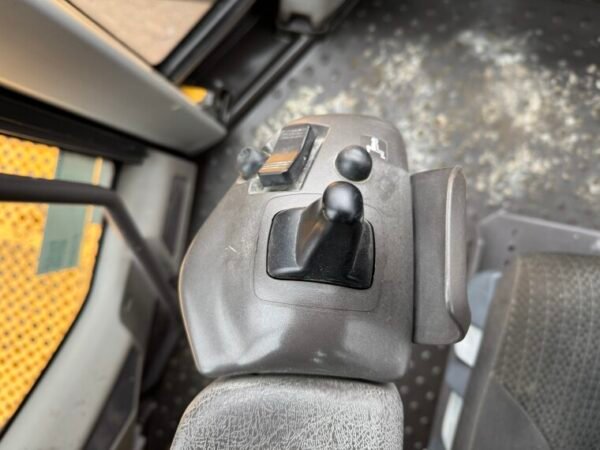 Volvo L350F - Image 10