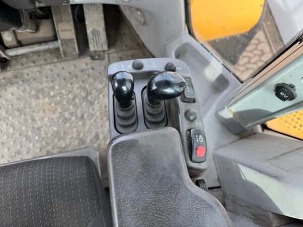 Volvo L350H - Image 10
