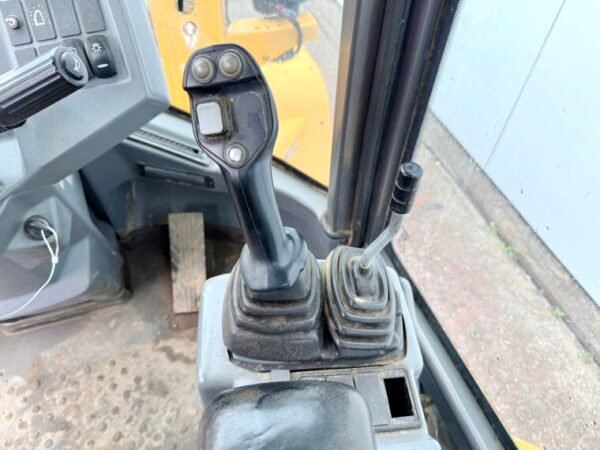 Volvo L35G - Image 9