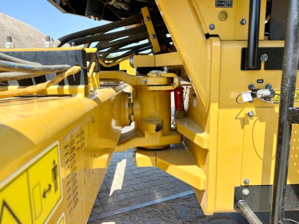 Caterpillar CS66B - Image 14